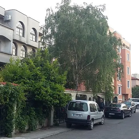 Pensjonat Dvete Brezi